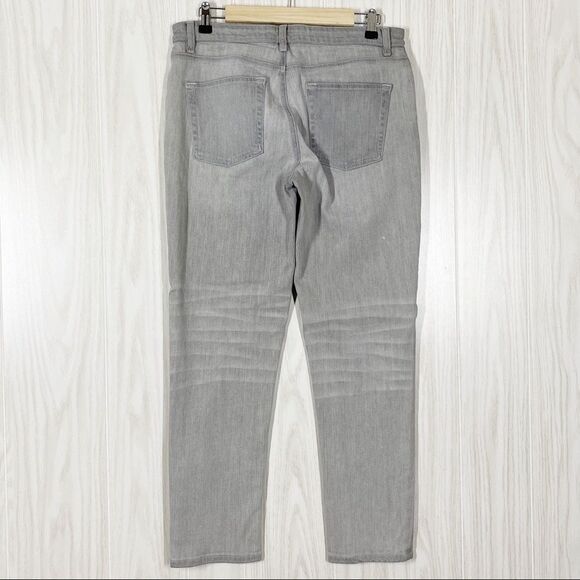 Eileen Fisher | Light Gray Mid-Rise Tampered Ankle Organic Cotton Jeans - Picture 2 of 7